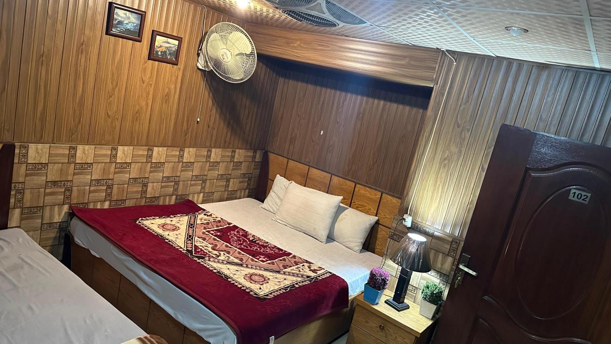Baoo Jee Hotel Islamabad Равалпінді Екстер'єр фото